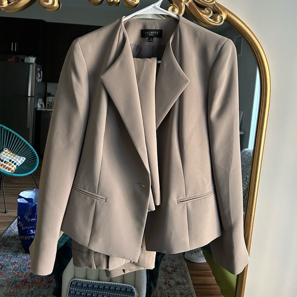Talbots Suit Set - Picture 3 of 9